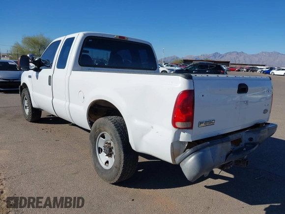 2005 Ford Super Duty F-250 XL with VIN 1FTNX20565EA76826, listed as a IAAI auction lot 41654542 with 279,363 mi miles. Bid and sale history available at carsss.com. Image 6.
