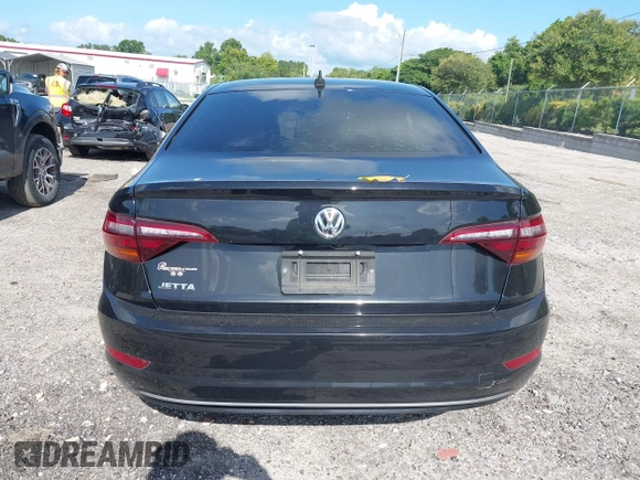 2019 Volkswagen Jetta SEL with VIN 3VWEB7BU7KM193642, listed as a IAAI auction lot 42718572 with 124,633 mi miles and . Bid and sale history available at DreamBid. Image 16.