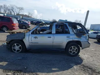 2004 Chevrolet TrailBlazer LS with VIN 1GNDT13S642298633, listed as a IAAI auction lot 41599765 with 240,000 mi miles. Bid and sale history available at carsss.com. Image 13.