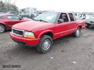 2001 GMC Sonoma SLS with VIN 1GTDT13W81K257489, listed as a IAAI auction lot 41678985 with 146,026 mi miles. Bid and sale history available at carsss.com. Image 2.