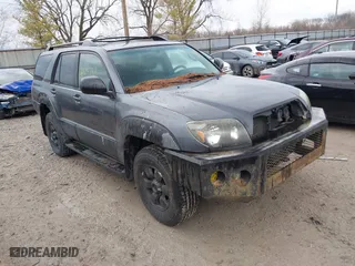2003 Toyota 4Runner SR5 with VIN JTEBT14R730008062, listed as a IAAI auction lot 41915752 with 213,196 mi miles. Bid and sale history available at carsss.com. Image 1.