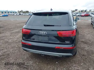 2017 Audi Q7 Premium Plus with VIN WA1LAAF71HD023838, listed as a IAAI auction lot 41924707 with 107,785 mi miles. Bid and sale history available at carsss.com. Image 17.