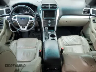 2014 Ford Explorer XLT z VIN 1FM5K7D81EGA30949, wystawiony jako Copart lot #55057095 z przebiegiem Nie podano mil oraz Szkoda całkowita • Salvage title. Historia ofert i sprzedaży dostępna na DreamBid. Obrazek 8.