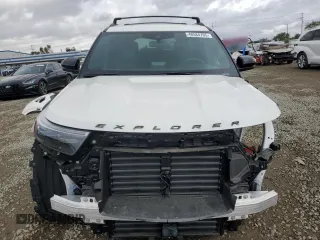 2024 Ford Explorer ST with VIN 1FM5K8GC3RGA14764, listed as a Copart auction lot 48584765 with 5,018 mi miles and Salvage Title. Bid and sale history available at carsss.com. Image 5.