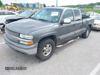 2001 Chevrolet Silverado 1500 LS with VIN 1GCEK19V21Z229300, listed as a IAAI auction lot 42180841 with 282,099 mi miles. Bid and sale history available at carsss.com. Image 2.