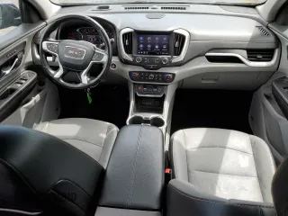 2020 GMC Terrain SLT z VIN 3GKALVEV6LL276210, wystawiony jako Copart lot #55407945 z przebiegiem 104 281 mil mil oraz Szkoda całkowita • Salvage title. Historia ofert i sprzedaży dostępna na DreamBid. Obrazek 8.