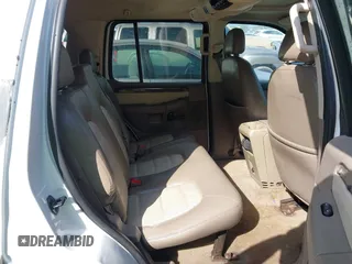 2005 Ford Explorer Eddie Bauer с VIN 1FMDU64WX5UB50331, выставлен на аукционе IAAI как лот 42436988 с пробегом 239 156 миль миль и . История ставок и продаж доступна на DreamBid. Изображение 8.