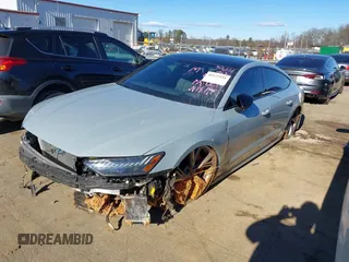 2023 Audi S7 Prestige z VIN WAUSFBF29PN024996, wystawiony jako IAAI lot #41177931 z przebiegiem 8 426 mil mil oraz . Historia ofert i sprzedaży dostępna na DreamBid. Obrazek 2.