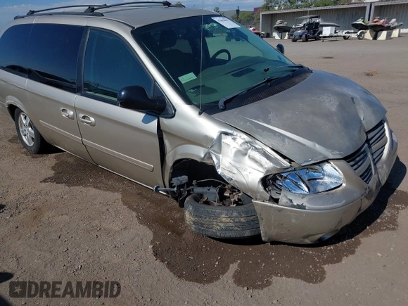 2005 Dodge Caravan SXT with VIN 2D8GP44L05R459369, listed as a IAAI auction lot 42638057 with 76,777 mi miles and . Bid and sale history available at DreamBid. Image 6.