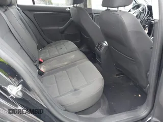 2013 Volkswagen Jetta SportWagen SE w/Sunroof with VIN 3VWPP7AJ5DM691035, listed as a IAAI auction lot 41639865 with 88,718 mi miles. Bid and sale history available at carsss.com. Image 8.