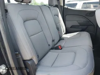 2018 GMC Canyon 2WD z VIN 1GTG5BEN9J1137949, wystawiony jako IAAI lot #42189911 z przebiegiem 98 296 mil mil oraz . Historia ofert i sprzedaży dostępna na DreamBid. Obrazek 8.