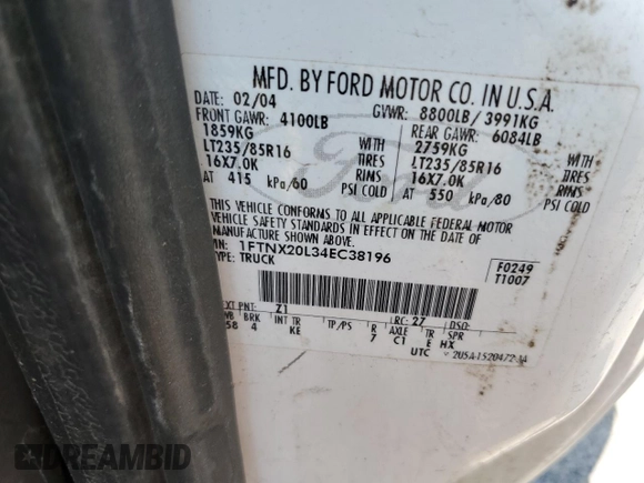 2004 Ford F-250 XL z VIN 1FTNX20L34EC38196, wystawiony jako Copart lot #60307245 z przebiegiem 232 347 mil mil oraz Czysty tytuł • Clean title. Historia ofert i sprzedaży dostępna na DreamBid. Obrazek 12.