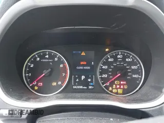 2018 Mitsubishi Eclipse Cross SE z VIN JA4AT5AA3JZ050947, wystawiony jako IAAI lot #41837556 z przebiegiem 42 698 mil mil oraz . Historia ofert i sprzedaży dostępna na DreamBid. Obrazek 7.