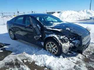 2015 Ford Fusion SE with VIN 1FA6P0H73F5102269, listed as a IAAI auction lot 41741098 with 121,926 mi miles. Bid and sale history available at carsss.com. Image 1.