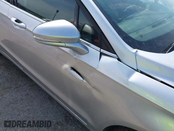2016 Ford Fusion SE with VIN 3FA6P0HDXGR219190, listed as a IAAI auction lot 41936584 with 146,716 mi miles. Bid and sale history available at carsss.com. Image 12.