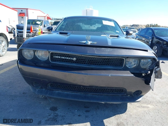 2013 Dodge Challenger Rallye Redline with VIN 2C3CDYAG8DH578929, listed as a IAAI auction lot 41479265 with 138,098 mi miles. Bid and sale history available at carsss.com. Image 6.