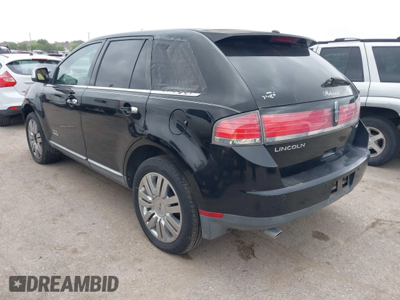 2008 Lincoln MKX z VIN 2LMDU68CX8BJ24813, wystawiony jako IAAI lot #41927383 z przebiegiem 225 516 mil mil oraz . Historia ofert i sprzedaży dostępna na DreamBid. Obrazek 3.