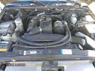 1998 GMC Sonoma SLS with VIN 1GTCS1947WK513245, listed as a IAAI auction lot 41523714 with 158,697 mi miles. Bid and sale history available at carsss.com. Image 10.