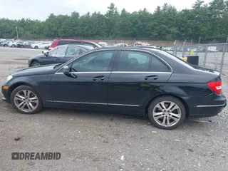 2013 Mercedes-Benz C 300 Sport with VIN WDDGF8AB0DR245657, listed as a IAAI auction lot 42460463 with 115,532 mi miles and . Bid and sale history available at DreamBid. Image 14.