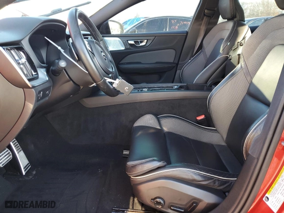 2019 Volvo S60 R-Design with VIN 7JRA22TM7KG000985, listed as a Copart auction lot 84938614 with 63,240 mi miles and Salvage Title. Bid and sale history available at carsss.com. Image 7.