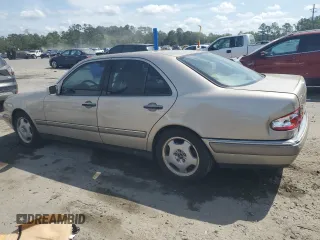 1997 Mercedes-Benz E 320 with VIN WDBJF72F0VA262484, listed as a Copart auction lot 54346945 with 145,352 mi miles and Salvage Title. Bid and sale history available at DreamBid. Image 2.