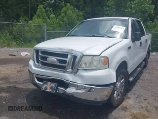 2007 Ford F-150 XLT z VIN 1FTRW12W67FB50327, wystawiony jako IAAI lot #42400863 z przebiegiem 231 181 mil mil oraz . Historia ofert i sprzedaży dostępna na DreamBid. Obrazek 6.