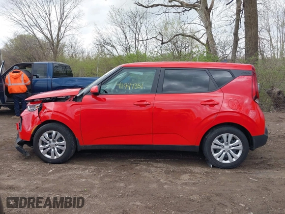 2020 Kia Soul S with VIN KNDJ23AU0L7731492, listed as a IAAI auction lot 41947351 with 71,484 mi miles and . Bid and sale history available at DreamBid. Image 14.