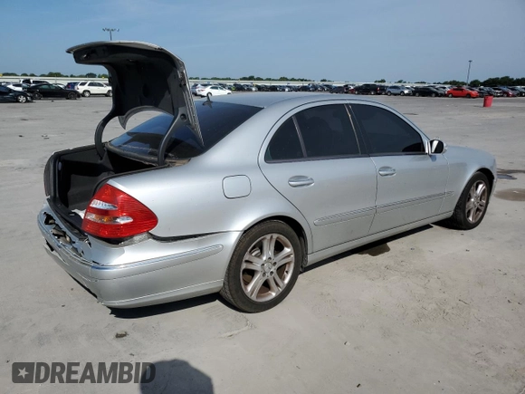2004 Mercedes-Benz E-Class 5.0L with VIN WDBUF70J84A492244, listed as a Copart auction lot 61143664 with 165,750 mi miles and Salvage Title. Bid and sale history available at carsss.com. Image 3.