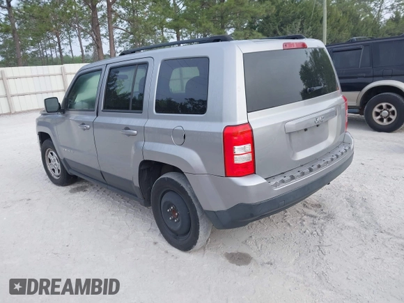 2014 Jeep Patriot Altitude with VIN 1C4NJPBA4ED812192, listed as a IAAI auction lot 42068589 with 221,337 mi miles and . Bid and sale history available at DreamBid. Image 3.