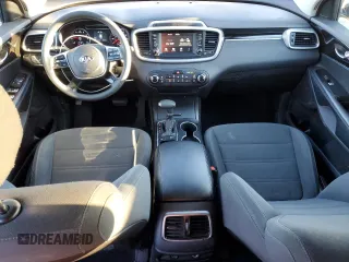 2019 Kia Sorento L with VIN 5XYPG4A32KG575627, listed as a Copart auction lot 41454265 with 67,207 mi miles and Salvage Title. Bid and sale history available at DreamBid. Image 8.