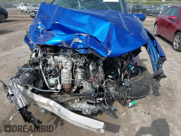 2022 Honda CR-V Touring z VIN 7FARW2H91NE004060, wystawiony jako IAAI lot #42167831 z przebiegiem Nie podano mil oraz . Historia ofert i sprzedaży dostępna na DreamBid. Obrazek 6.