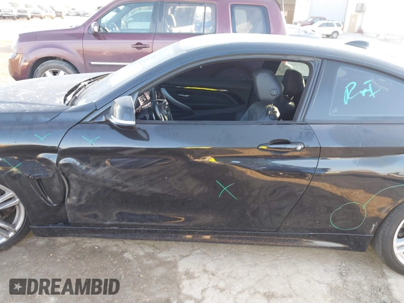 2015 BMW 4 Series 428i с VIN WBA3N3C52FK231502, выставлен на аукционе IAAI как лот 41879256 с пробегом 142 069 миль миль и . История ставок и продаж доступна на DreamBid. Изображение 14.