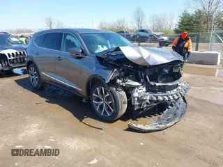 2024 Acura MDX w/Technology Package with VIN 5J8YE1H47RL005369, listed as a IAAI auction lot 41982915 with 17,307 mi miles. Bid and sale history available at carsss.com. Image 1.