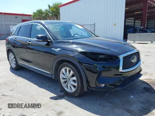 2019 Infiniti QX50 Essential z VIN 3PCAJ5M12KF122087, wystawiony jako IAAI lot #41790887 z przebiegiem 120 621 mil mil oraz . Historia ofert i sprzedaży dostępna na DreamBid. Obrazek 1.