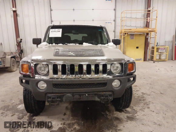 2007 Hummer H3 SUV with VIN 5GTDN13E078250892, listed as a IAAI auction lot 41991208 with 148,283 mi miles. Bid and sale history available at carsss.com. Image 12.