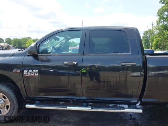 2015 Ram 2500 Tradesman with VIN 3C6UR5CJ5FG679459, listed as a IAAI auction lot 42434992 with 81,327 mi miles and . Bid and sale history available at DreamBid. Image 14.