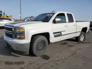 2015 Chevrolet Silverado 1500 LT with VIN 1GCRCREH8FZ410373, listed as a Copart auction lot 42984885 with 155,493 mi miles and Salvage Title. Bid and sale history available at carsss.com. Image 1.