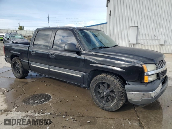 2005 Chevrolet Silverado 1500 LS with VIN 2GCEC13T551223784, listed as a Copart auction lot 51628235 with 131,773 mi miles and Salvage Title. Bid and sale history available at DreamBid. Image 4.