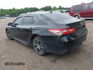 2019 Toyota Camry LE z VIN 4T1B11HK0KU739121, wystawiony jako IAAI lot #42372066 z przebiegiem 95 576 mil mil oraz . Historia ofert i sprzedaży dostępna na DreamBid. Obrazek 3.