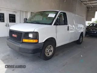 2017 GMC Savana Cargo z VIN 1GTW7AFF4H1149962, wystawiony jako IAAI lot #42215915 z przebiegiem 105 181 mil mil oraz . Historia ofert i sprzedaży dostępna na DreamBid. Obrazek 2.