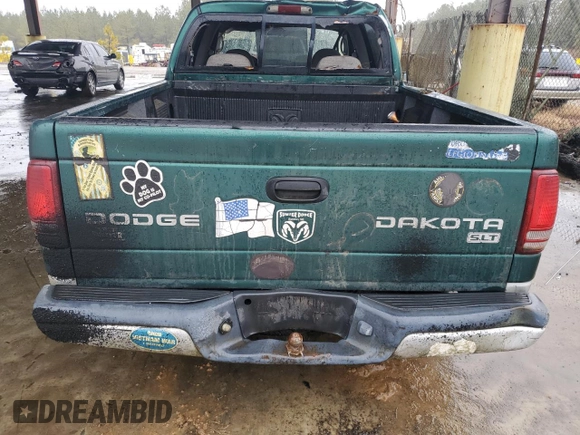 2003 Dodge Dakota SLT with VIN 1D7HL48X03S261436, listed as a Copart auction lot 42317965 with 136,380 mi miles and Salvage Title. Bid and sale history available at carsss.com. Image 6.