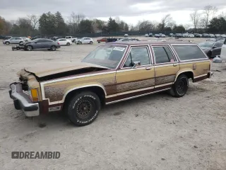 1987 Ford Crown Victoria z VIN 2FABP79F7HX228617, wystawiony jako Copart lot #82165434 z przebiegiem 99 456 mil mil oraz Szkody całkowita. Historia ofert i sprzedaży dostępna na DreamBid. Obrazek 1.
