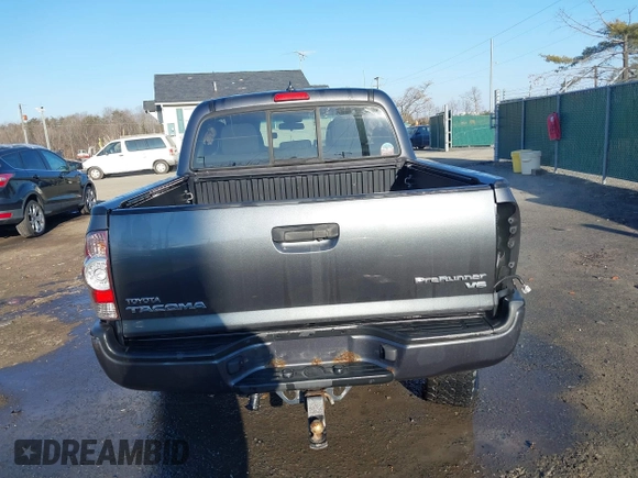 2014 Toyota Tacoma PreRunner with VIN 5TFJU4GN0EX057850, listed as a IAAI auction lot 41656053 with 170,269 mi miles. Bid and sale history available at carsss.com. Image 17.