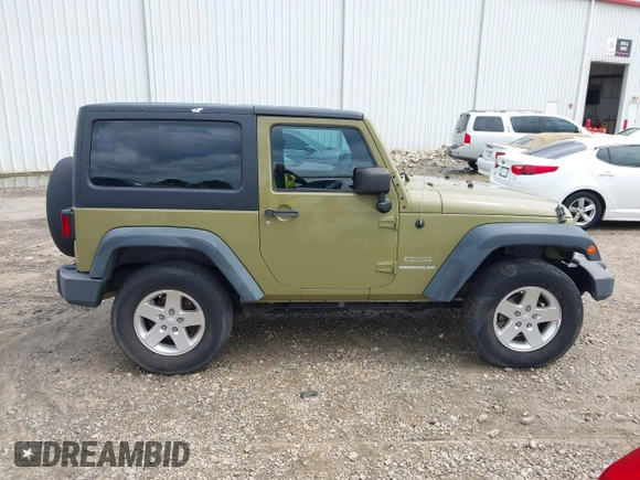 2013 Jeep Wrangler Sport z VIN 1C4AJWAG8DL535534, wystawiony jako IAAI lot #42454222 z przebiegiem 120 355 mil mil oraz . Historia ofert i sprzedaży dostępna na DreamBid. Obrazek 13.