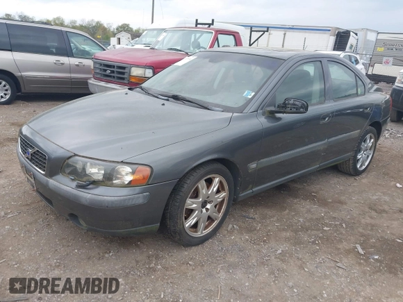 2004 Volvo S60 with VIN YV1RH59H342411127, listed as a IAAI auction lot 42107974 with 113,211 mi miles. Bid and sale history available at carsss.com. Image 2.