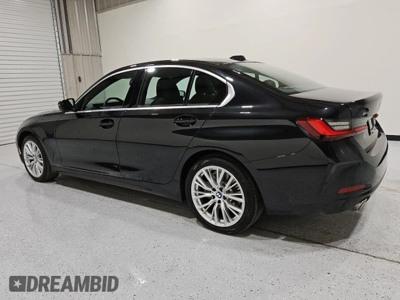 2024 BMW 3 Series 330i xDrive with VIN 3MW89FF00R8E67499, listed as a Copart auction lot 54630045 with 23,935 mi miles and Clean Title. Bid and sale history available at carsss.com. Image 2.