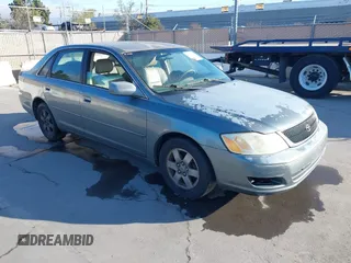 2002 Toyota Avalon XL with VIN 4T1BF28B02U262066, listed as a IAAI auction lot 41896384 with 184,646 mi miles. Bid and sale history available at carsss.com. Image 1.