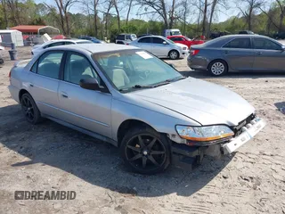 2002 Honda Accord VP z VIN 1HGCF86692A086347, wystawiony jako IAAI lot #41938057 z przebiegiem 173 557 mil mil oraz . Historia ofert i sprzedaży dostępna na DreamBid. Obrazek 1.