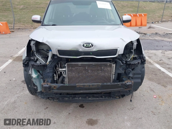 2016 Kia Soul z VIN KNDJN2A2XG7874598, wystawiony jako IAAI lot #41180041 z przebiegiem 124 346 mil mil oraz . Historia ofert i sprzedaży dostępna na DreamBid. Obrazek 6.