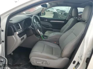 2019 Toyota Highlander SE with VIN 5TDKZRFH8KS326628, listed as a Copart auction lot 50650515 with 59,115 mi miles and Salvage Title. Bid and sale history available at carsss.com. Image 7.